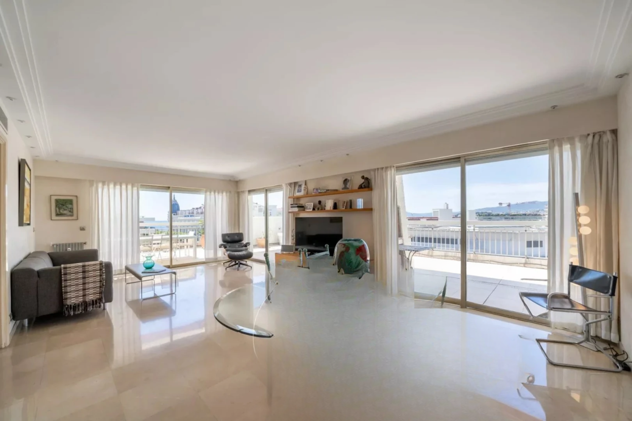 Квартира в Каннах, Франция, 107 м² - фото 3