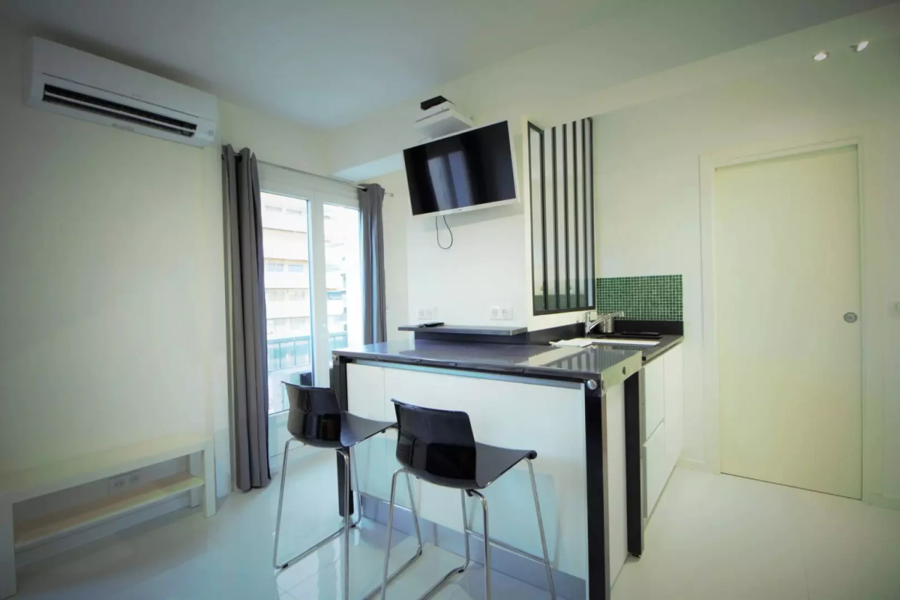 Квартира в Каннах, Франция, 24 м² - фото 7