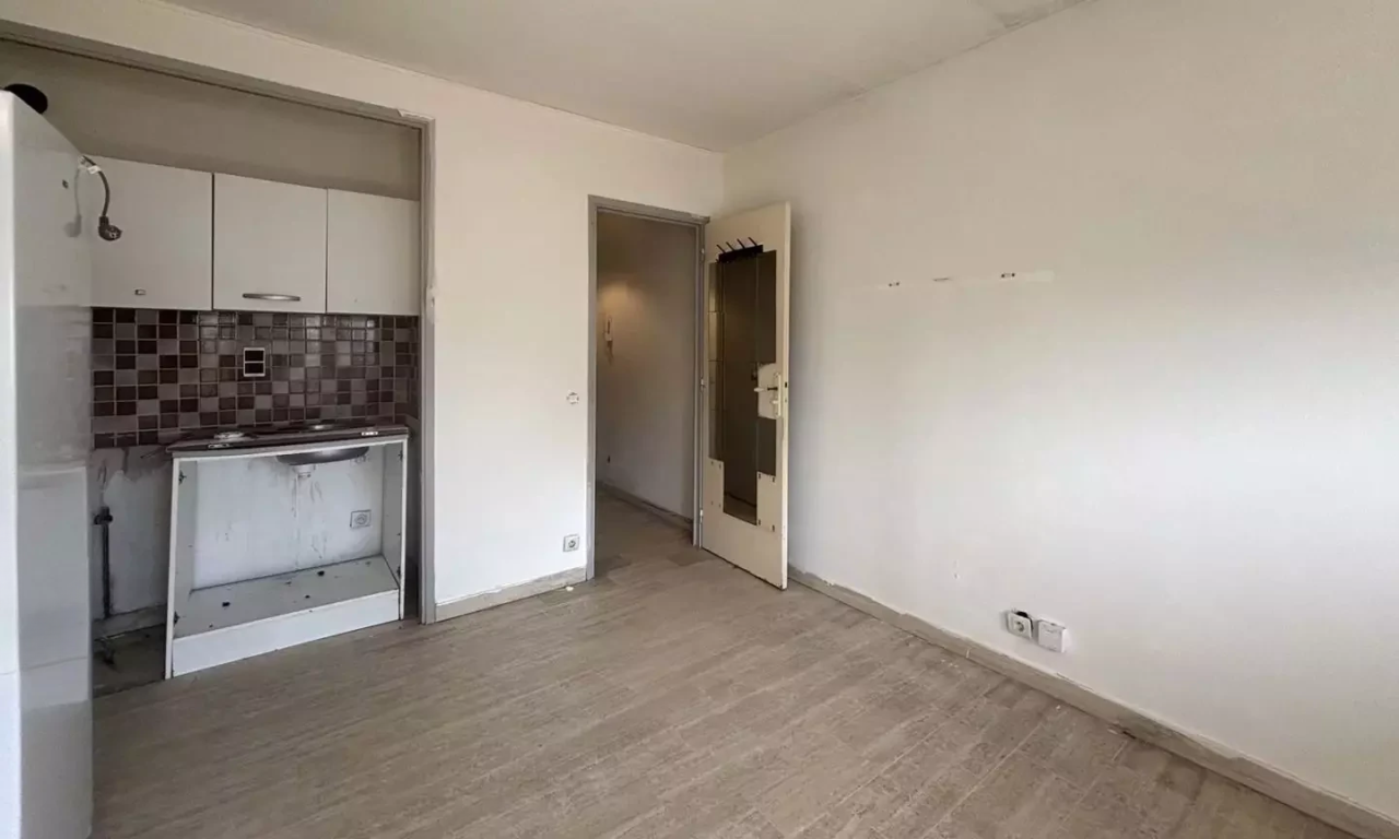 Квартира в Каннах, Франция, 21 м² - фото 8