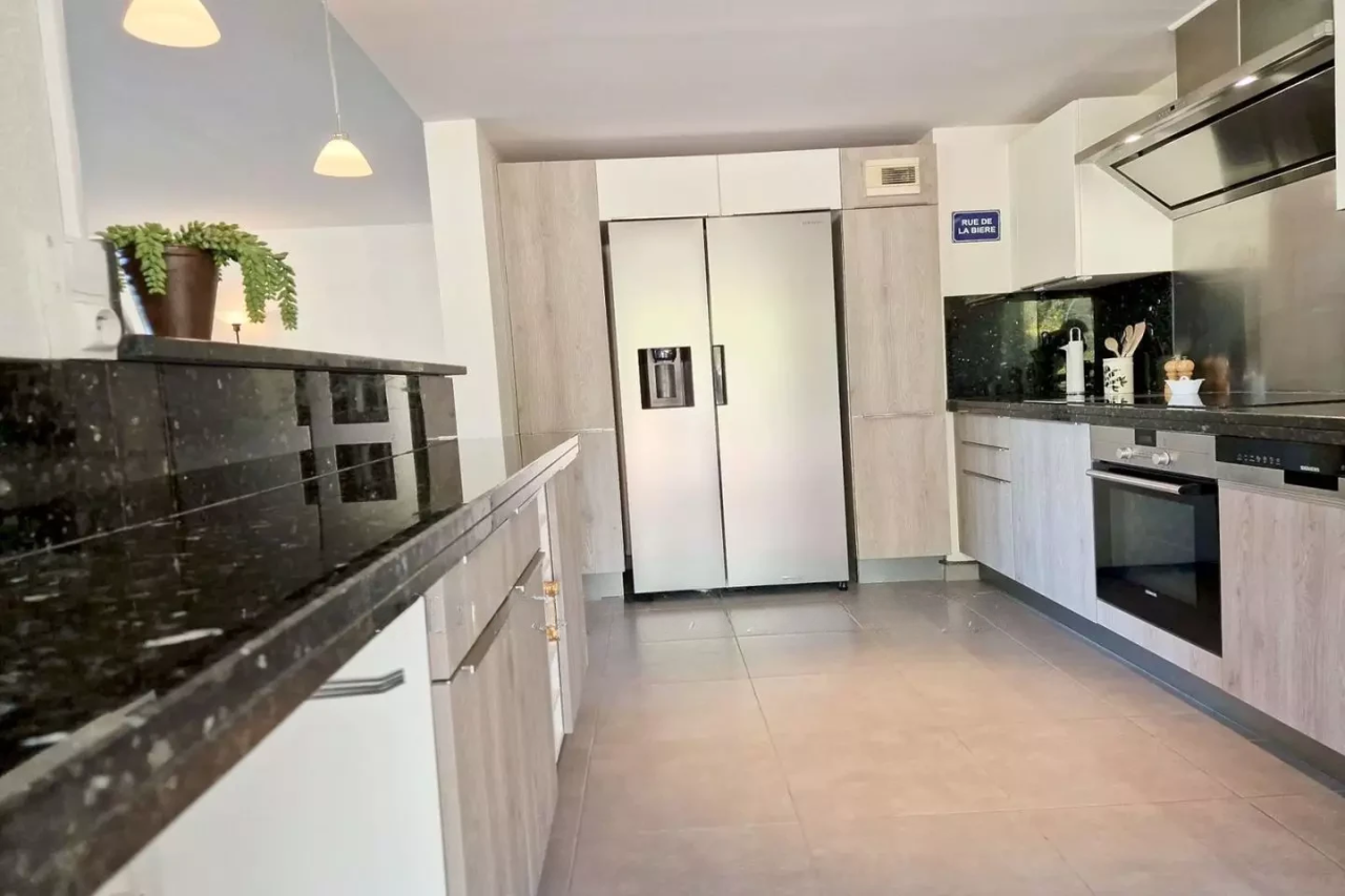 Квартира в Каннах, Франция, 142 м² - фото 11
