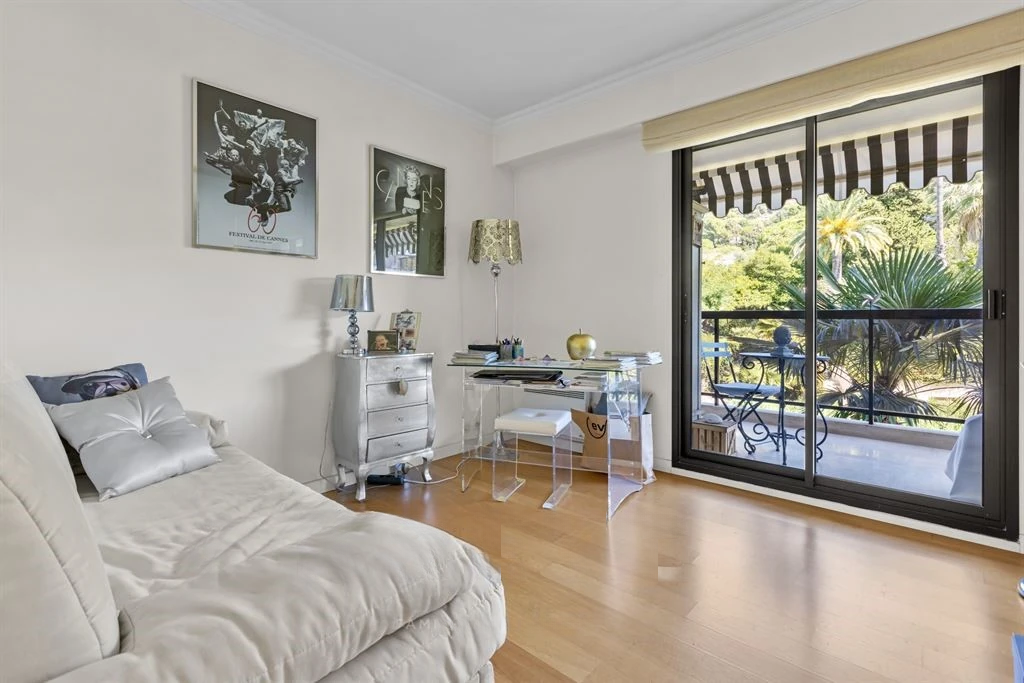 Квартира в Каннах, Франция, 90 м² - фото 11