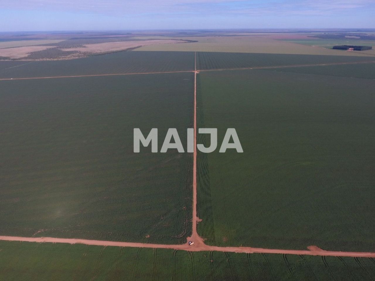 Земля Formosa, Бразилия, 40 170 000 м² - фото 1