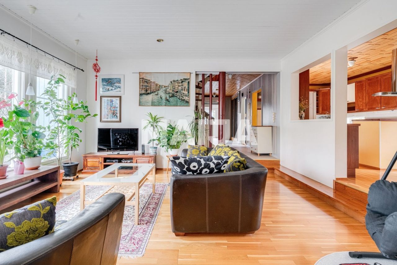 Дом в Риихимяки, Финляндия, 217 м² - фото 4