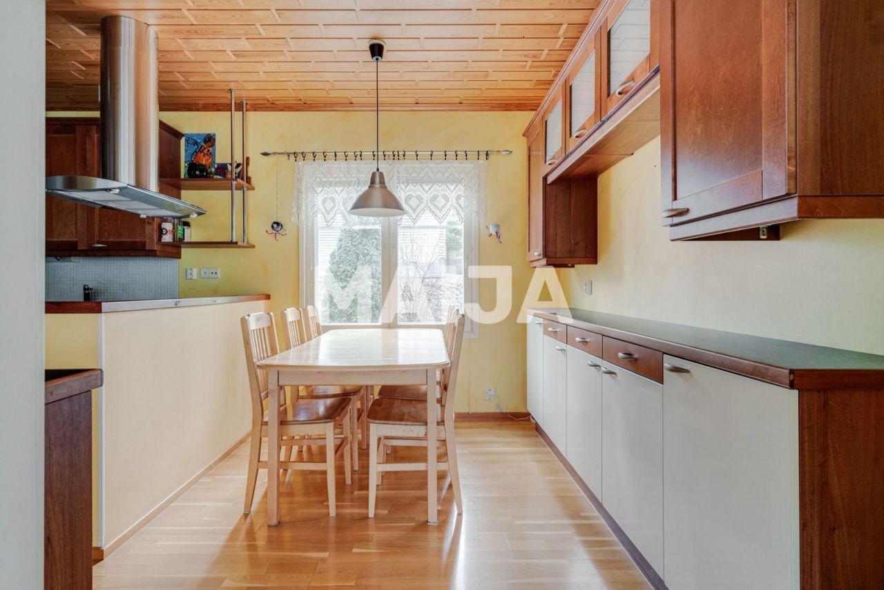 Дом в Риихимяки, Финляндия, 217 м² - фото 8