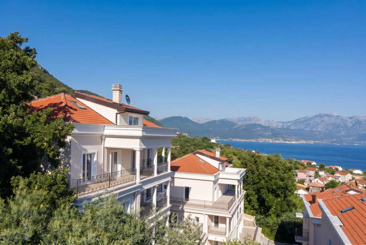 Пентхаус в Херцег-Нови, Черногория, 225.5 м² - фото 9