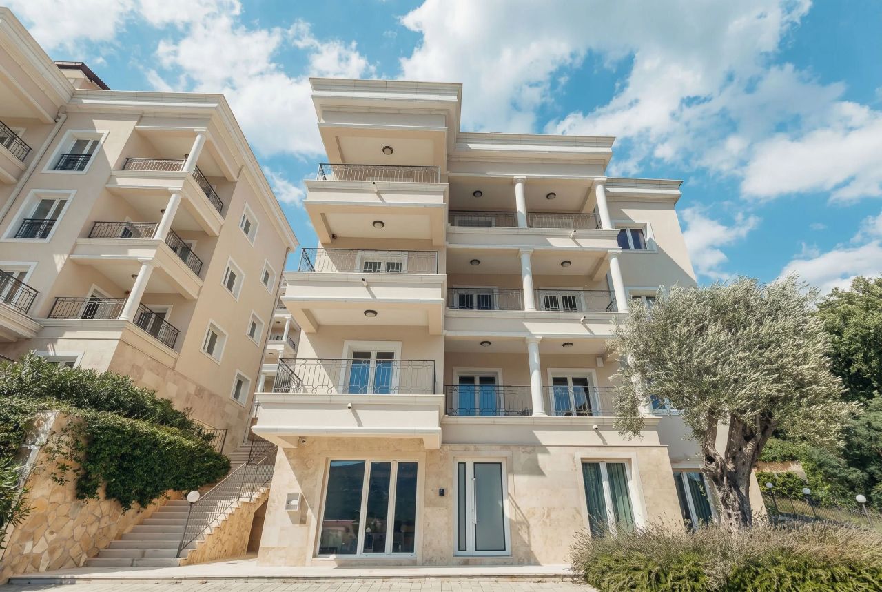 Пентхаус в Херцег-Нови, Черногория, 225.5 м² - фото 8