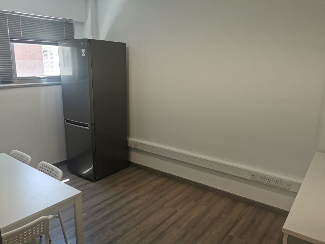 Офис Agia Zoni, Кипр, 150 м² - фото 2
