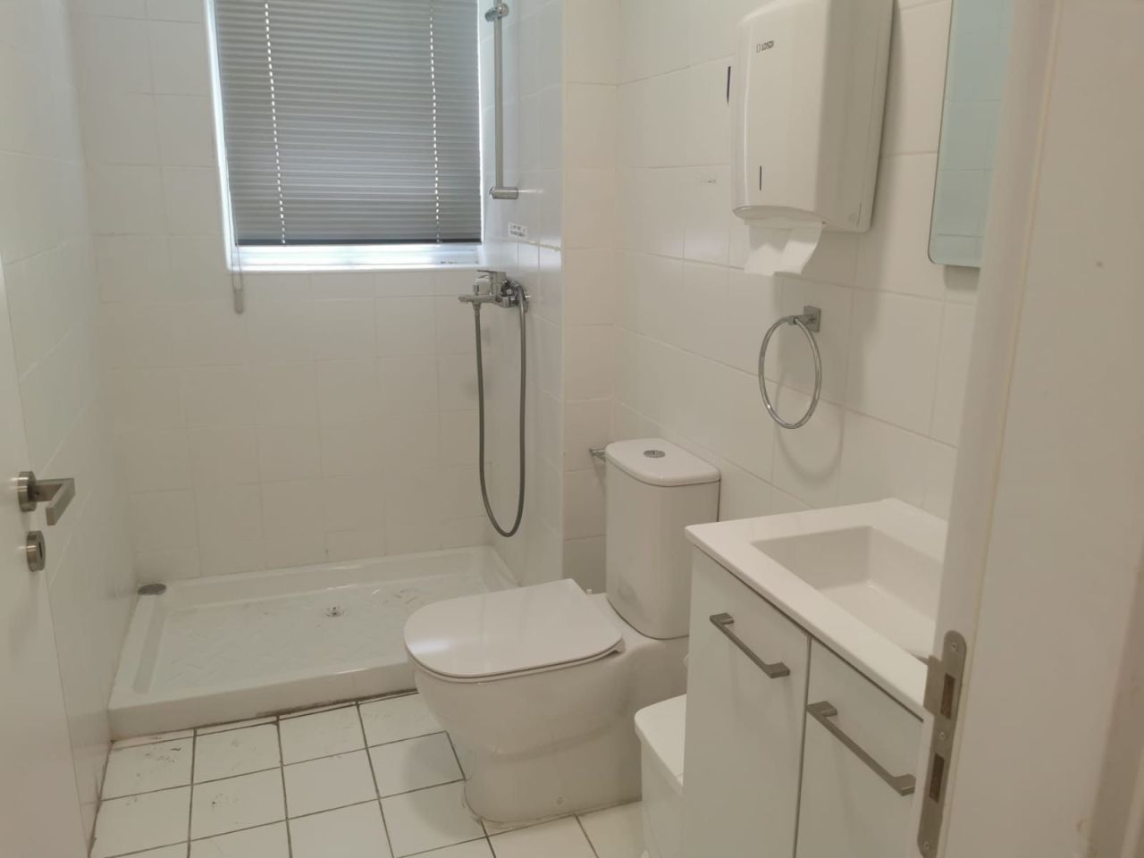 Офис Agia Zoni, Кипр, 150 м² - фото 12