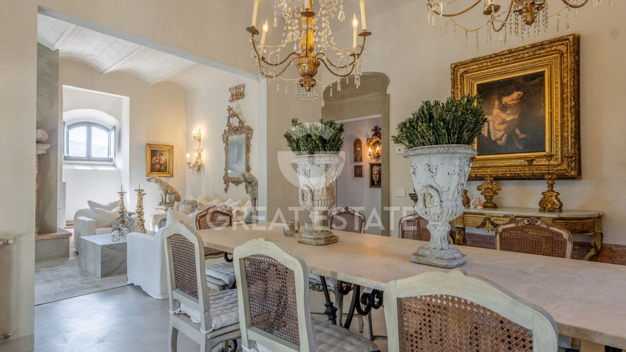 Вилла в Кастильон-Фиорентино, Италия, 474.5 м² - фото 14