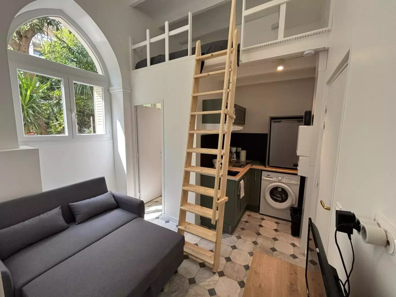 Квартира в Каннах, Франция, 17 м² - фото 1