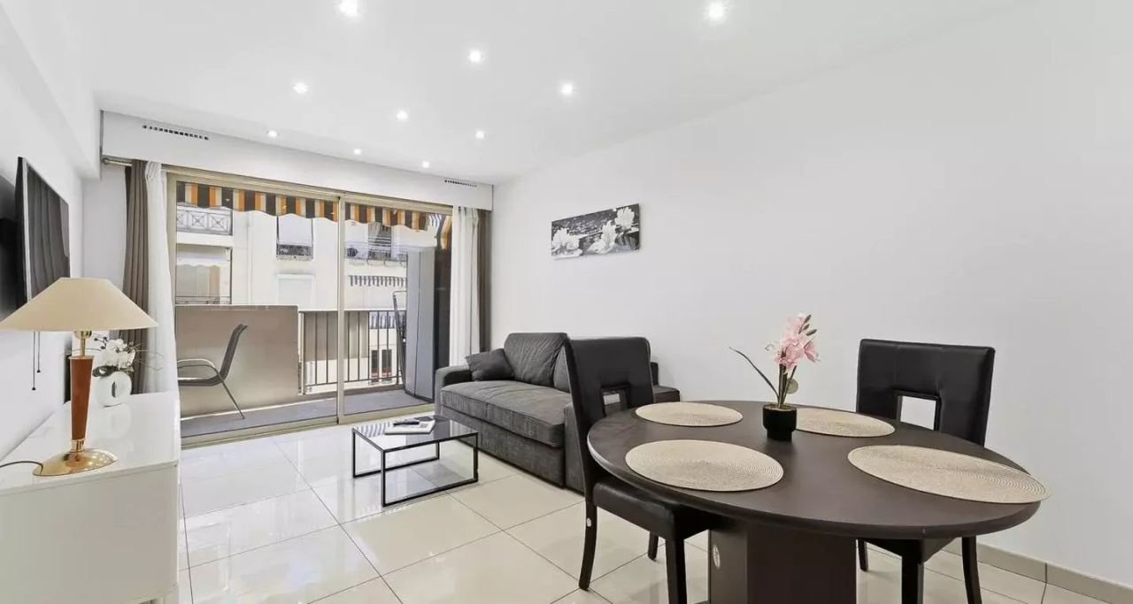 Квартира в Каннах, Франция, 41 м² - фото 1