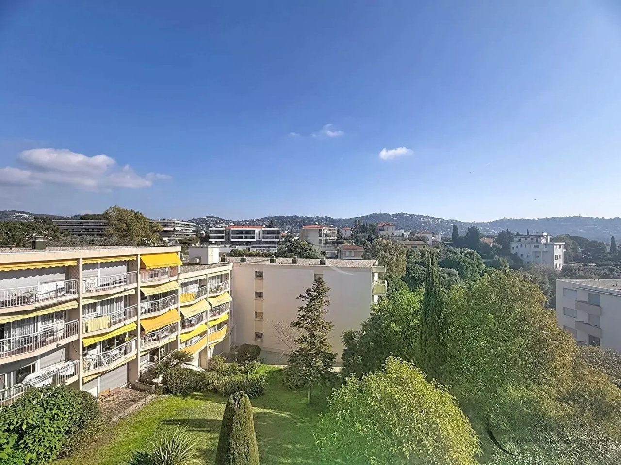 Квартира в Каннах, Франция, 55 м² - фото 1