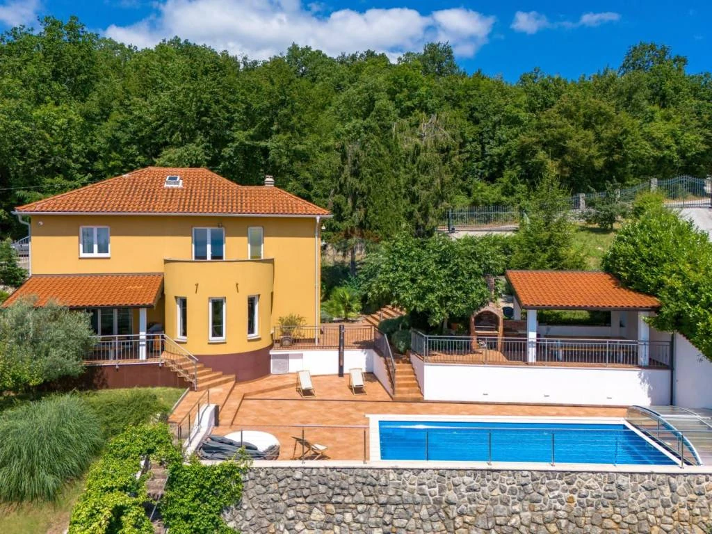 Дом в Опатии, Хорватия, 250 м² - фото 1
