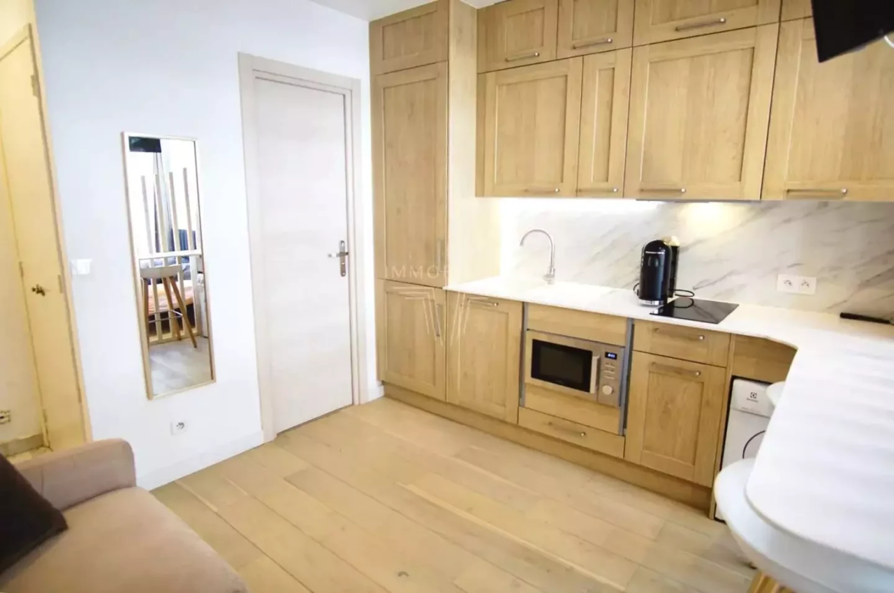 Квартира в Каннах, Франция, 15 м² - фото 1