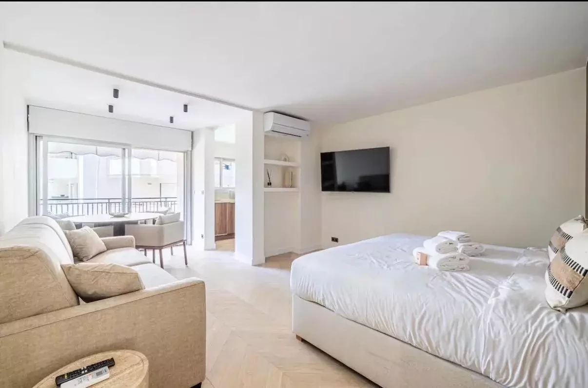 Квартира в Каннах, Франция, 30 м² - фото 1