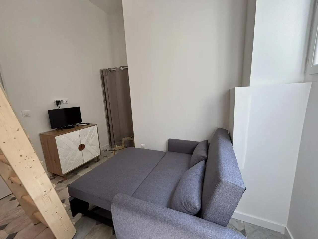 Квартира в Каннах, Франция, 17 м² - фото 2