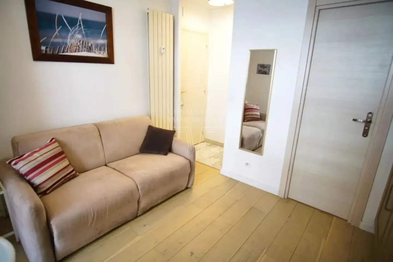 Квартира в Каннах, Франция, 15 м² - фото 2