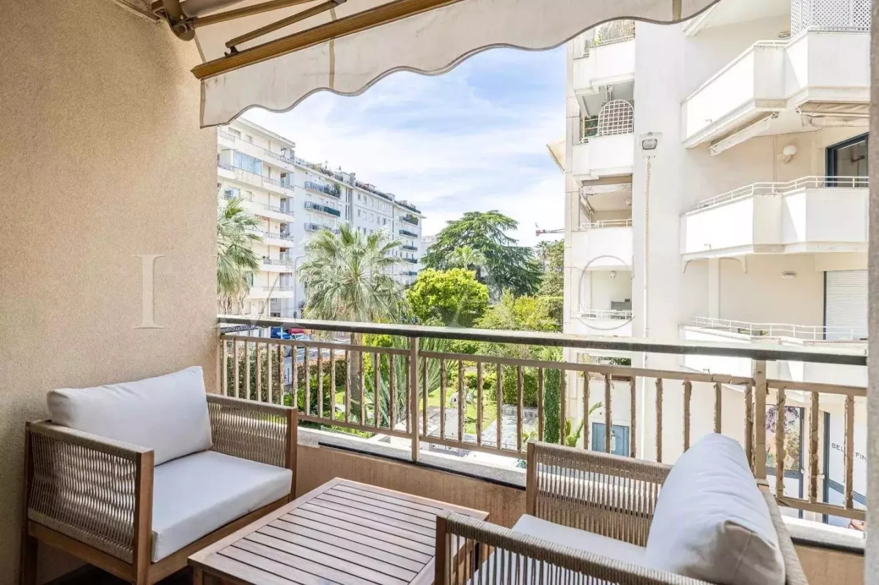 Квартира в Каннах, Франция, 30 м² - фото 2