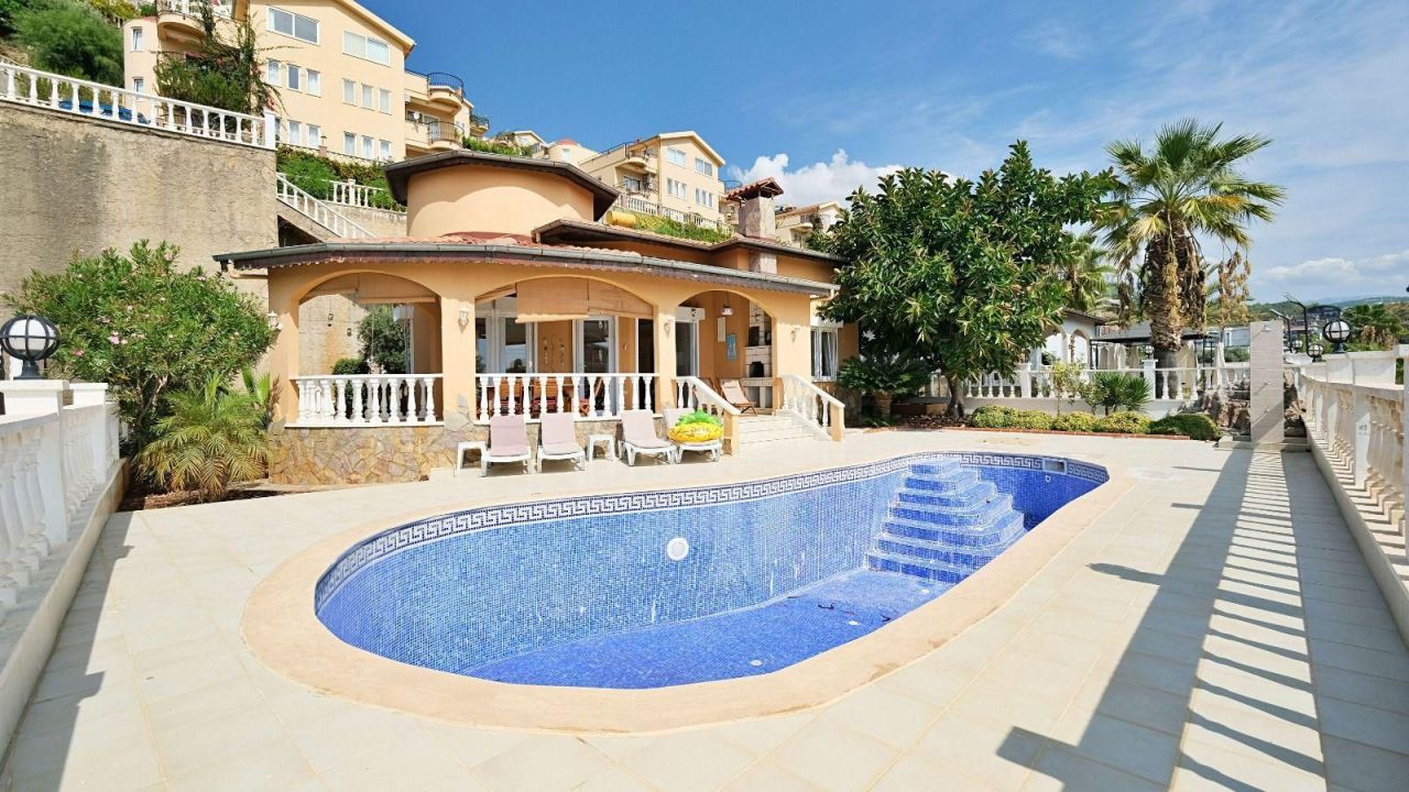 Вилла в Алании, Турция, 130 м² - фото 1