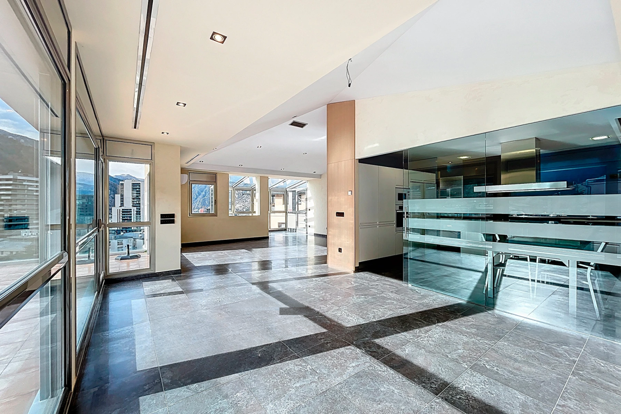 Квартира в Эскальдесе, Андорра, 215 м² - фото 4