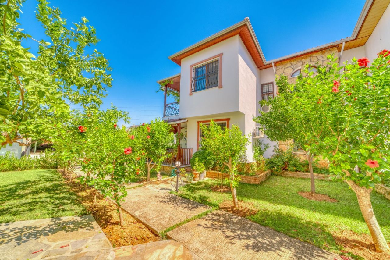 Вилла в Алании, Турция, 180 м² - фото 1