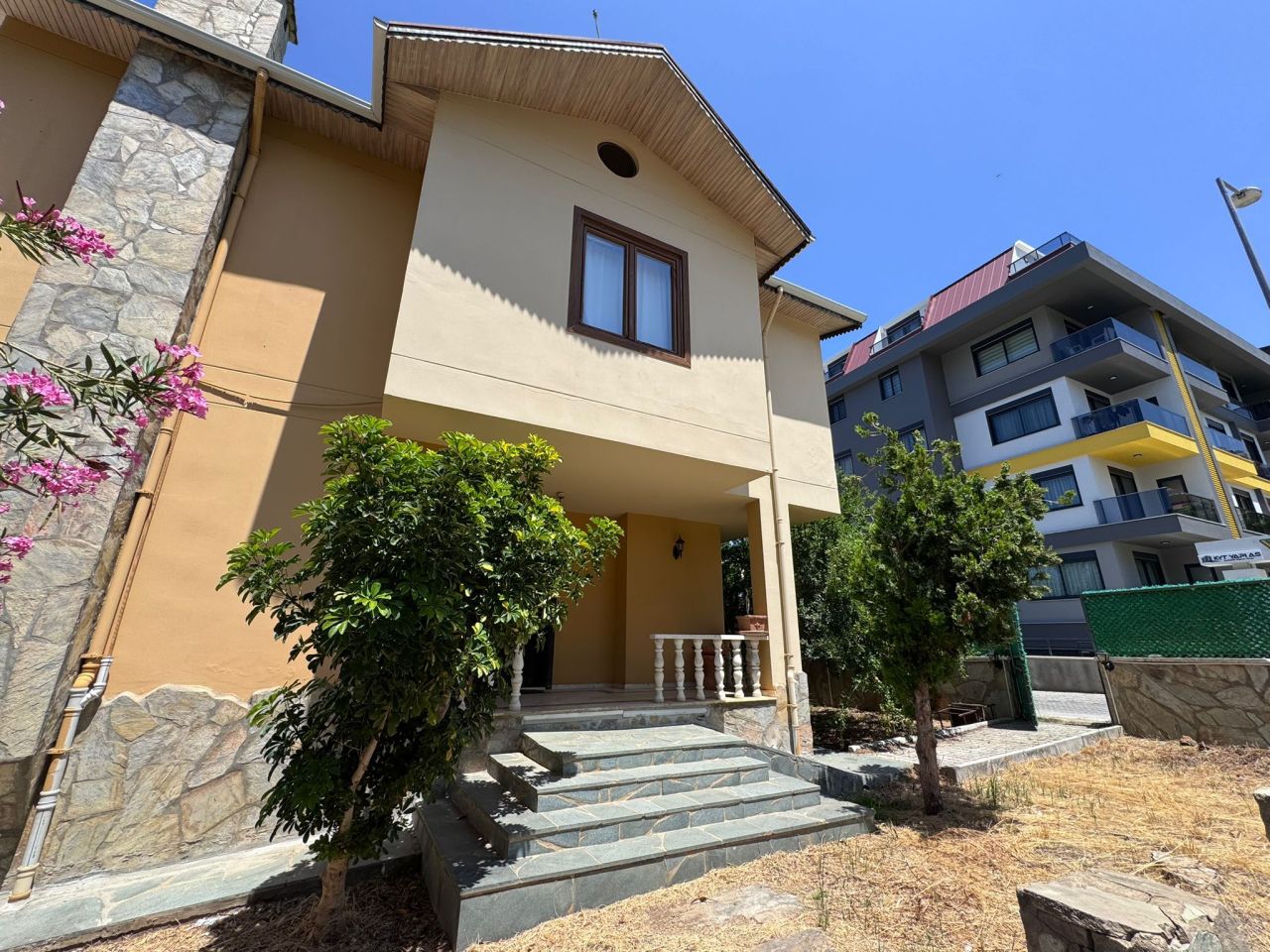 Вилла в Алании, Турция, 350 м² - фото 1
