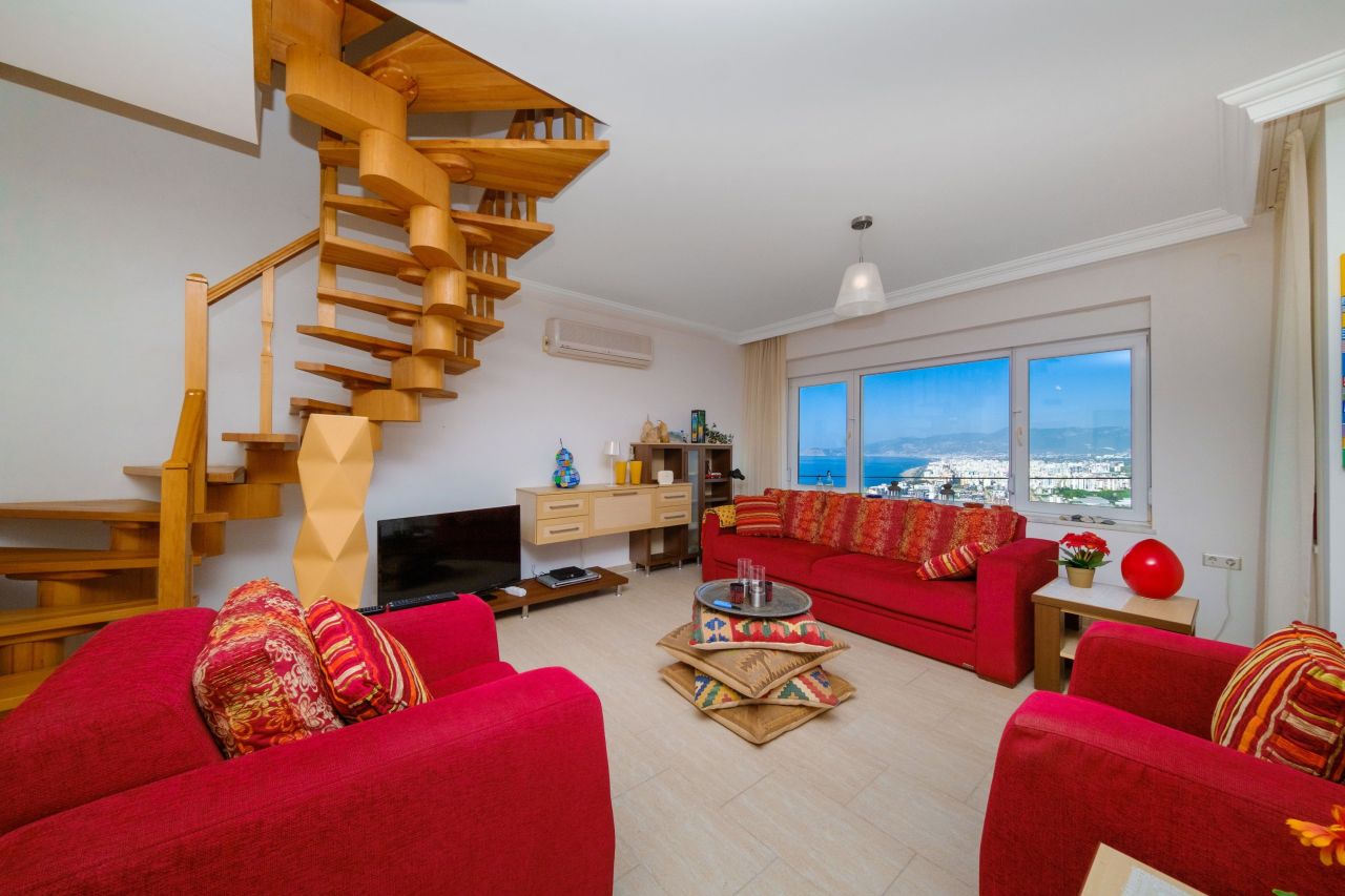 Апартаменты в Алании, Турция, 180 м² - фото 1