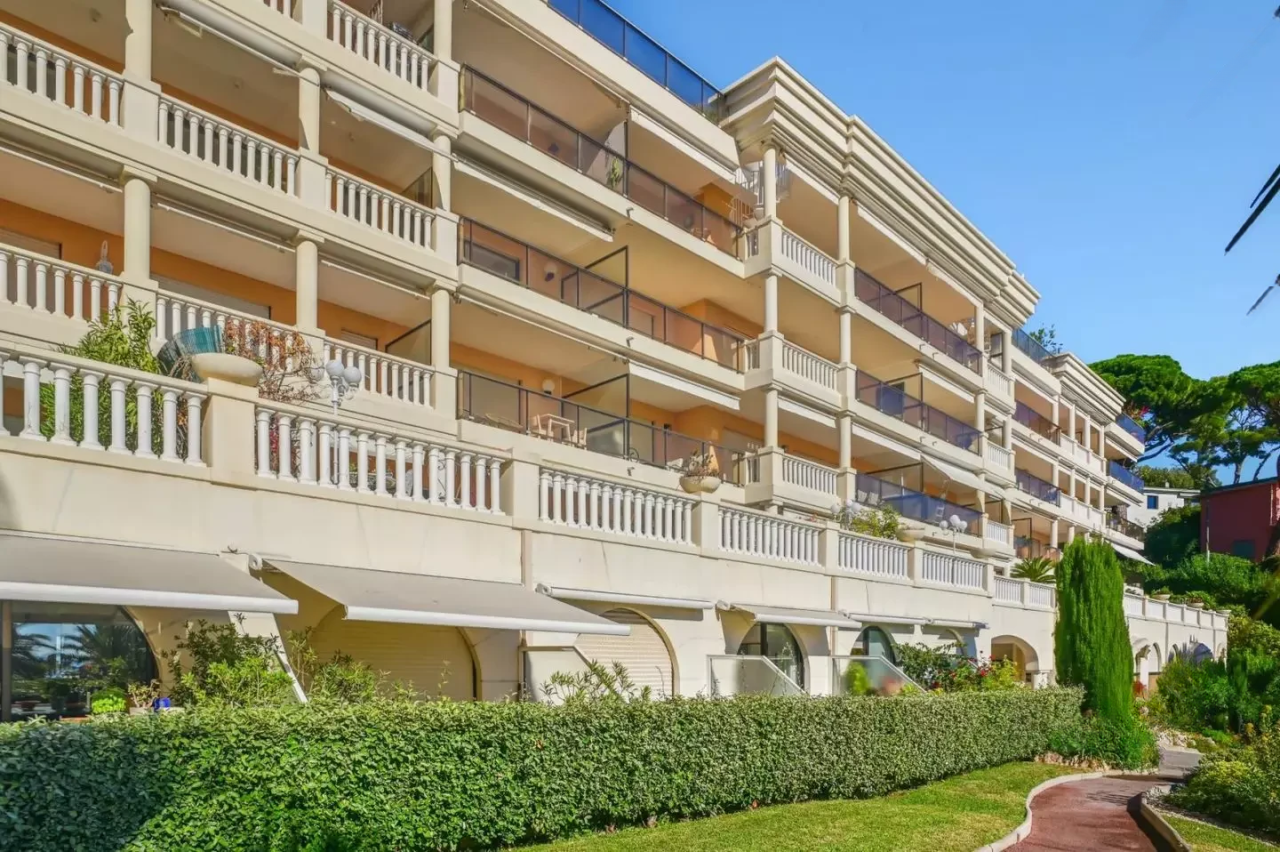 Квартира в Каннах, Франция, 17 м² - фото 11