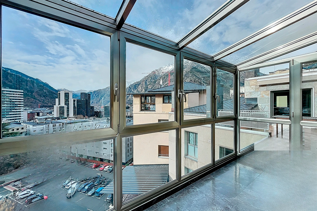 Квартира в Эскальдесе, Андорра, 215 м² - фото 12