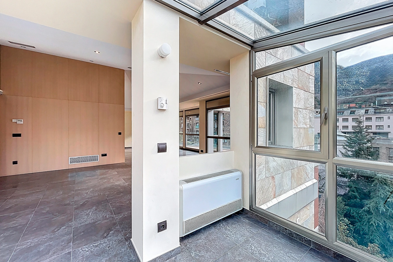 Квартира в Эскальдесе, Андорра, 215 м² - фото 13
