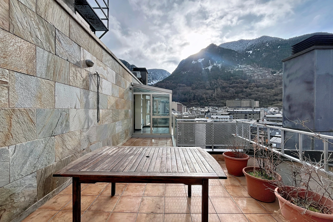 Квартира в Эскальдесе, Андорра, 215 м² - фото 15