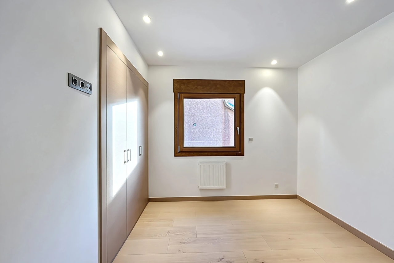 Квартира в Эскальдесе, Андорра, 140 м² - фото 16