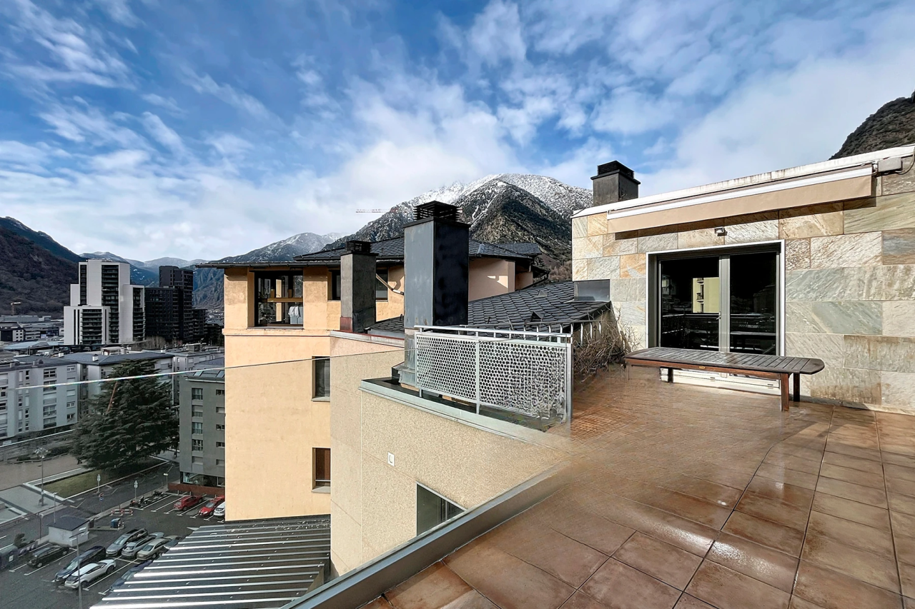 Квартира в Эскальдесе, Андорра, 215 м² - фото 16