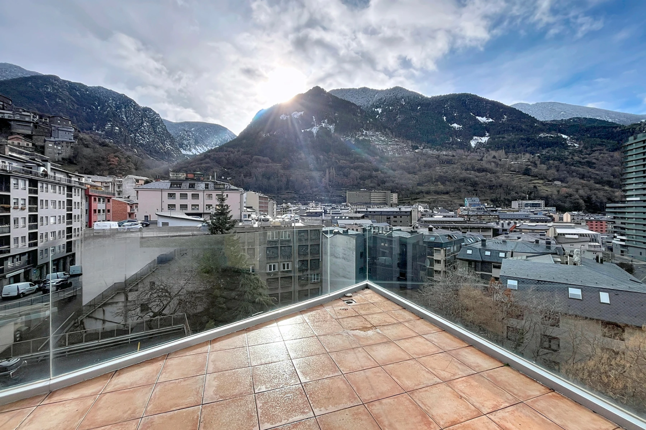 Квартира в Эскальдесе, Андорра, 215 м² - фото 18