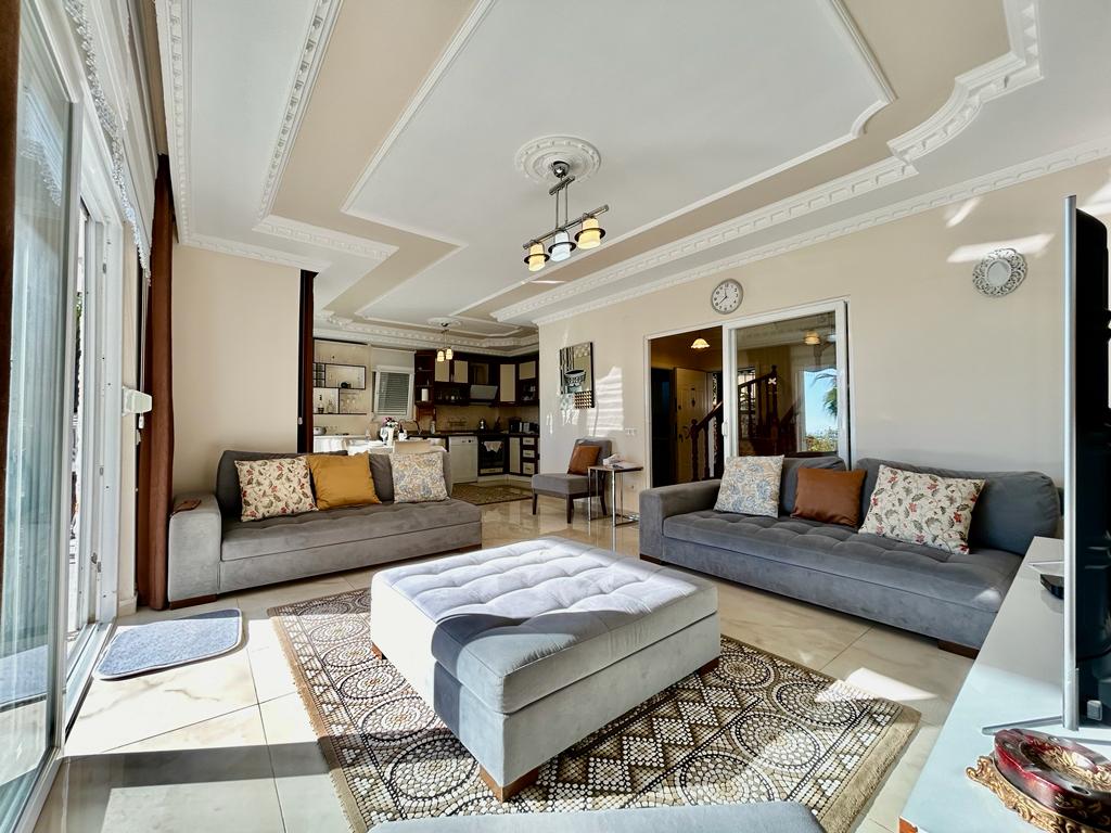 Вилла в Алании, Турция, 405 м² - фото 2