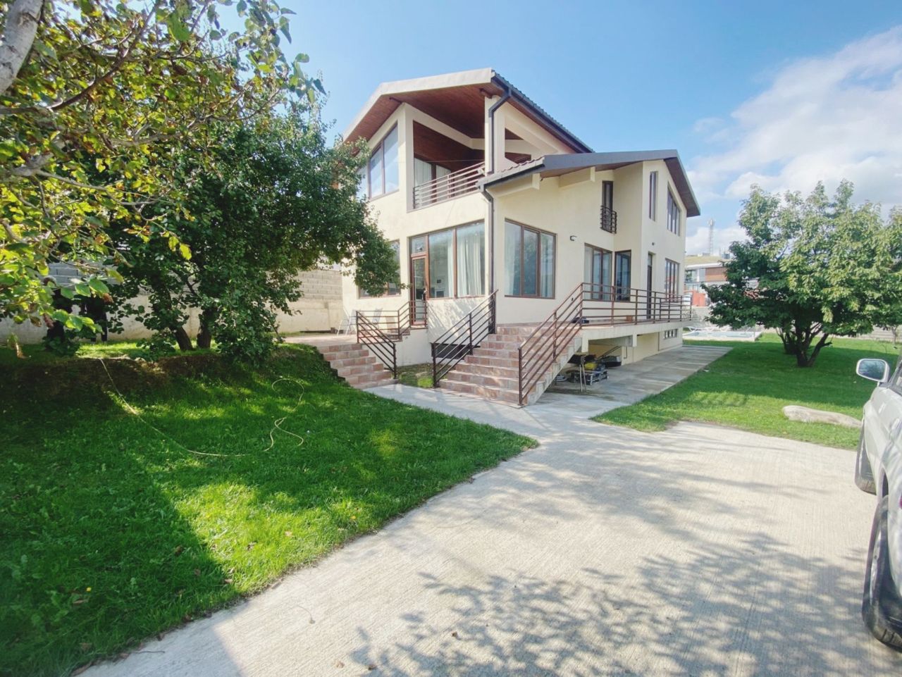 Дом в Тбилиси, Грузия, 363 м² - фото 1