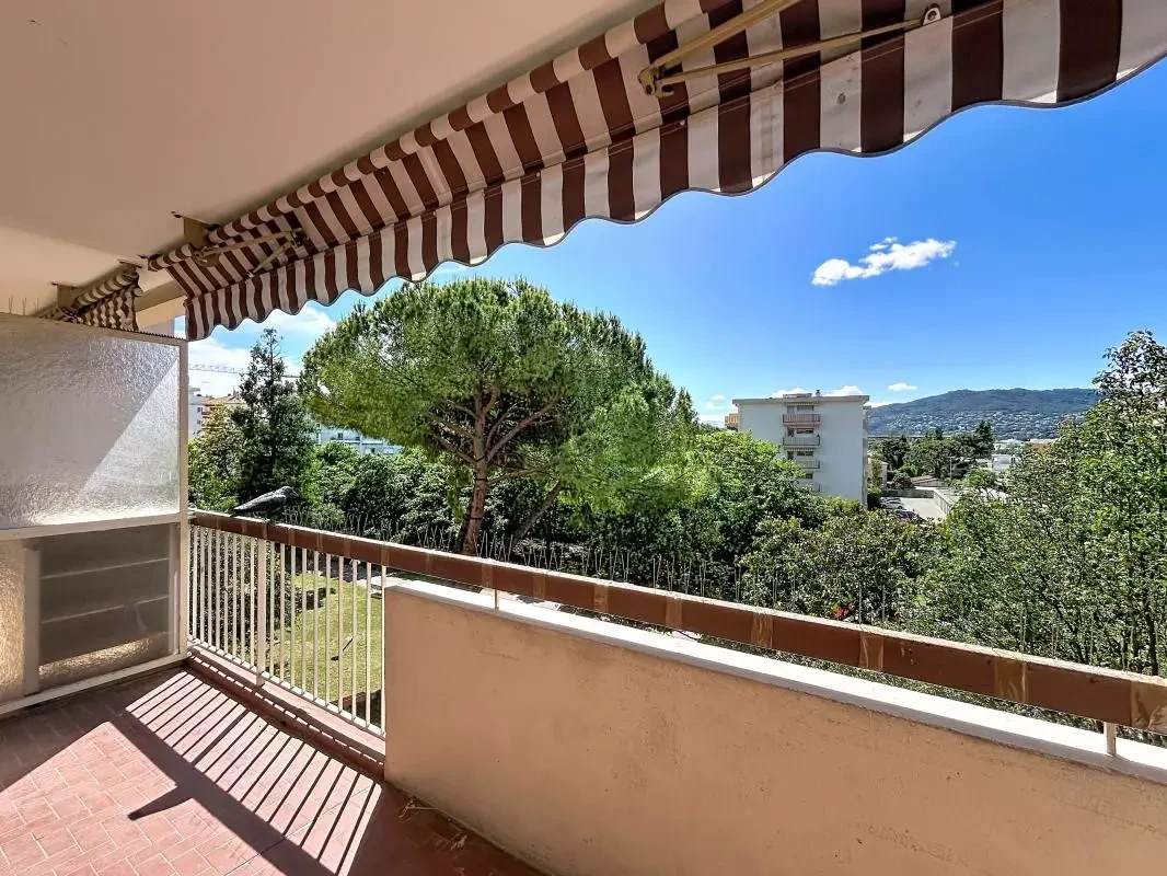 Квартира в Каннах, Франция, 70 м² - фото 1