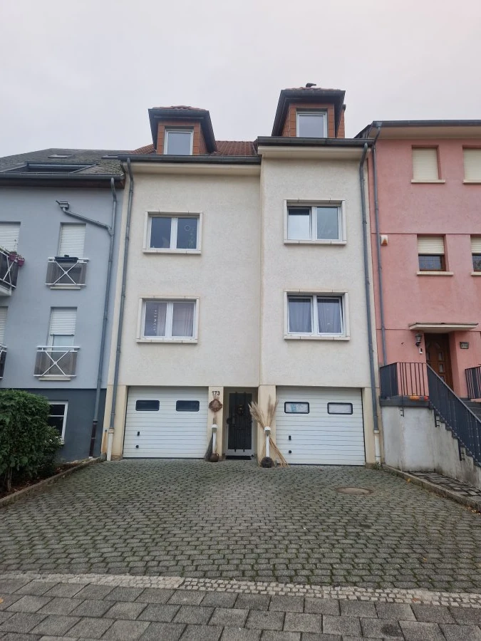 Квартира в Люксембурге, Люксембург, 97 м² - фото 1