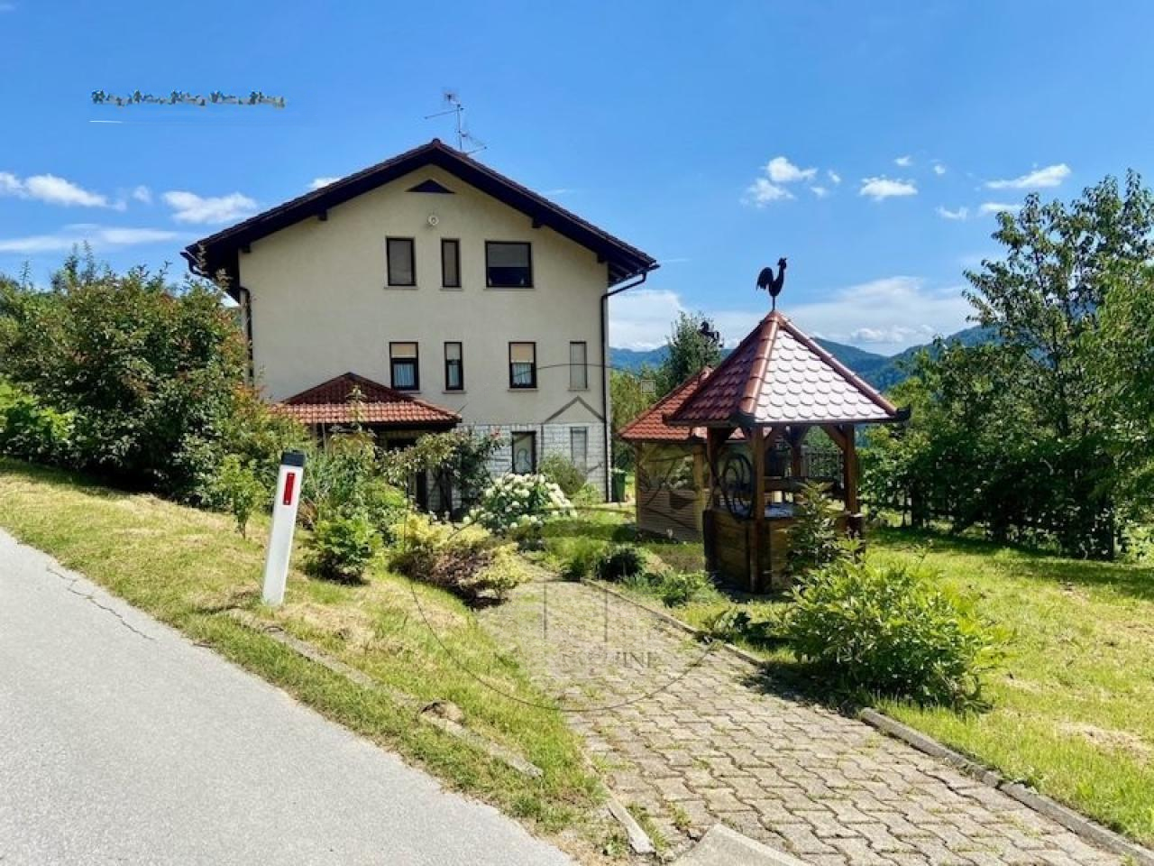 Ферма в Лашко, Словения, 240 м² - фото 1