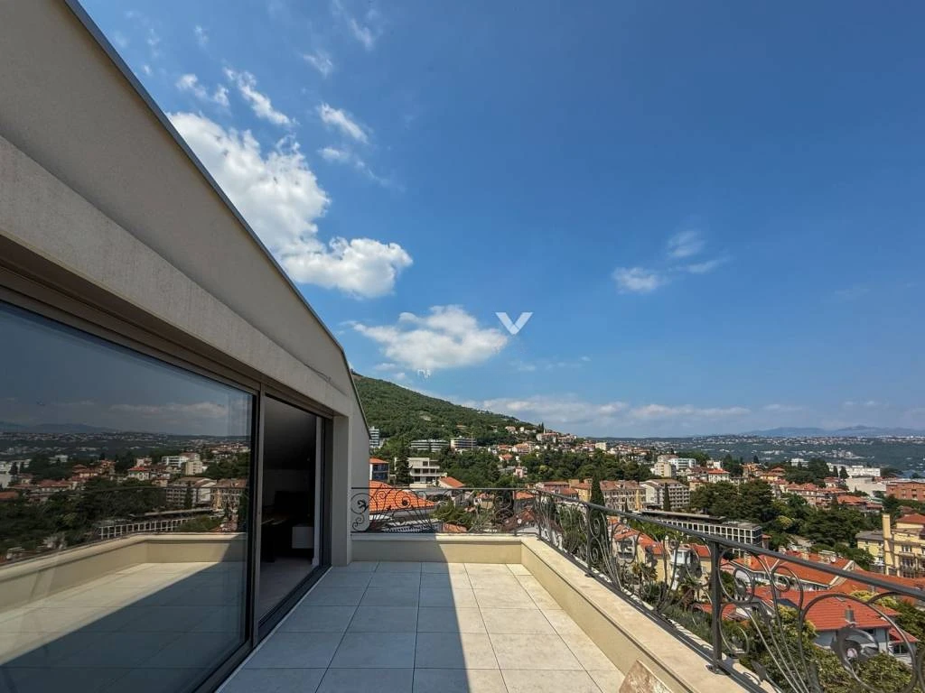 Квартира в Опатии, Хорватия, 204 м² - фото 2