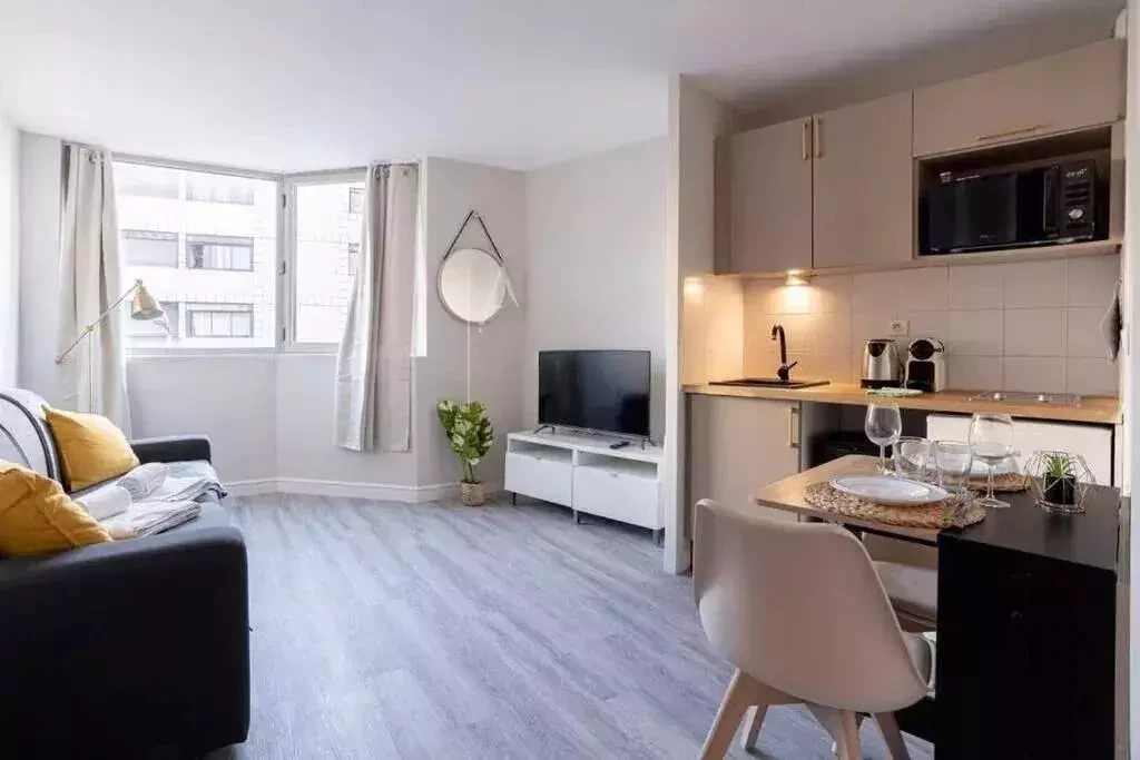 Квартира в Каннах, Франция, 21 м² - фото 2