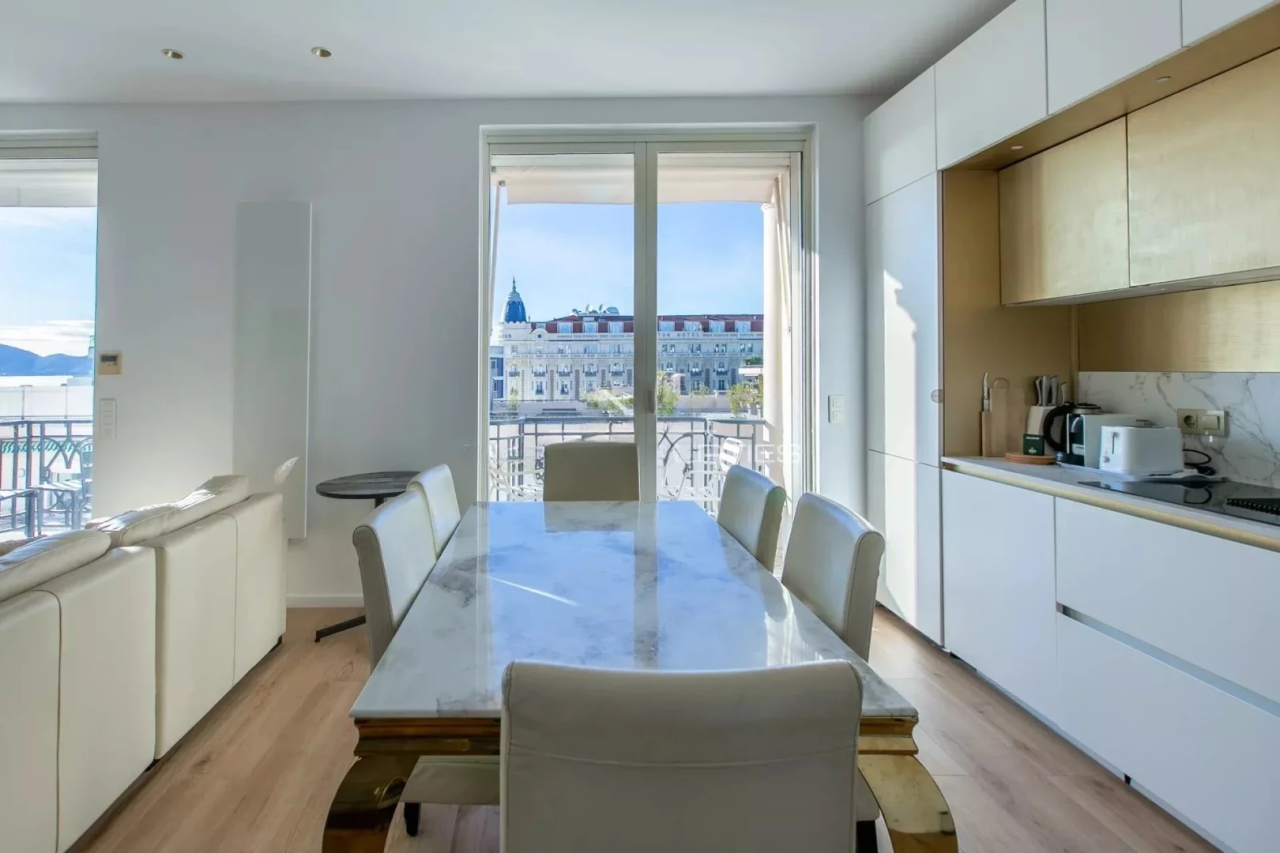 Квартира в Каннах, Франция, 71 м² - фото 2
