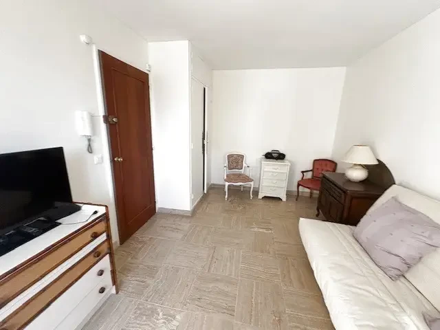 Квартира в Каннах, Франция, 20 м² - фото 8