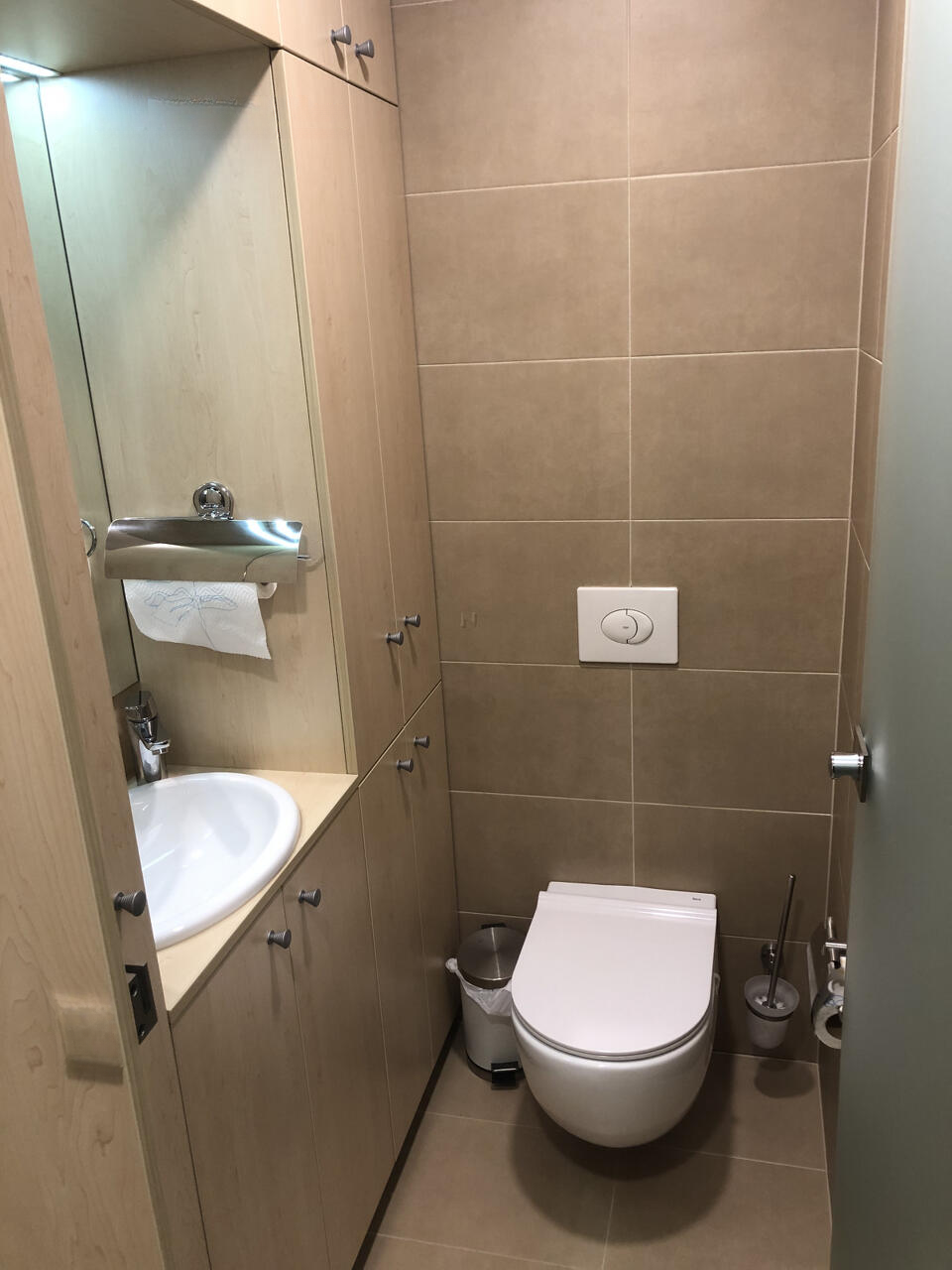 Офис в Любляне, Словения, 26 м² - фото 9