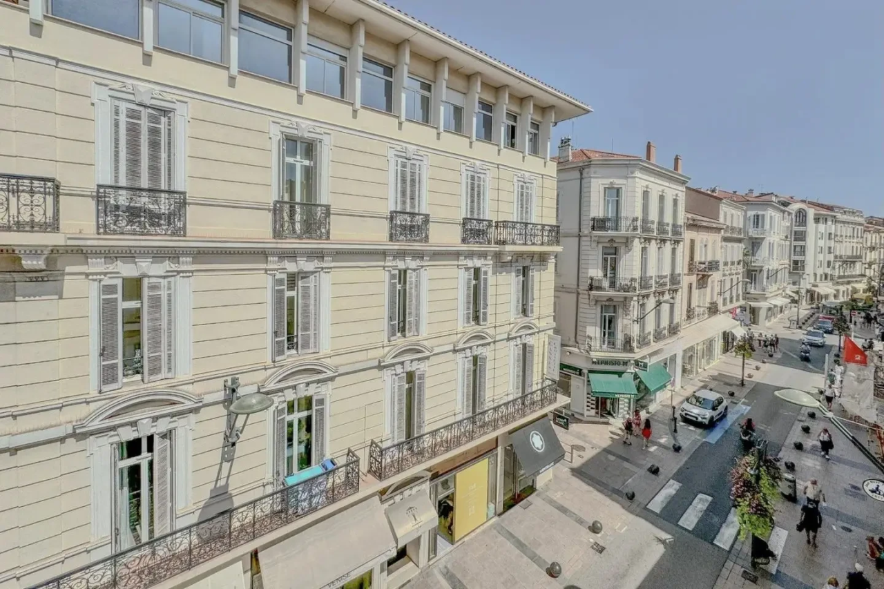 Квартира в Каннах, Франция, 95 м² - фото 15