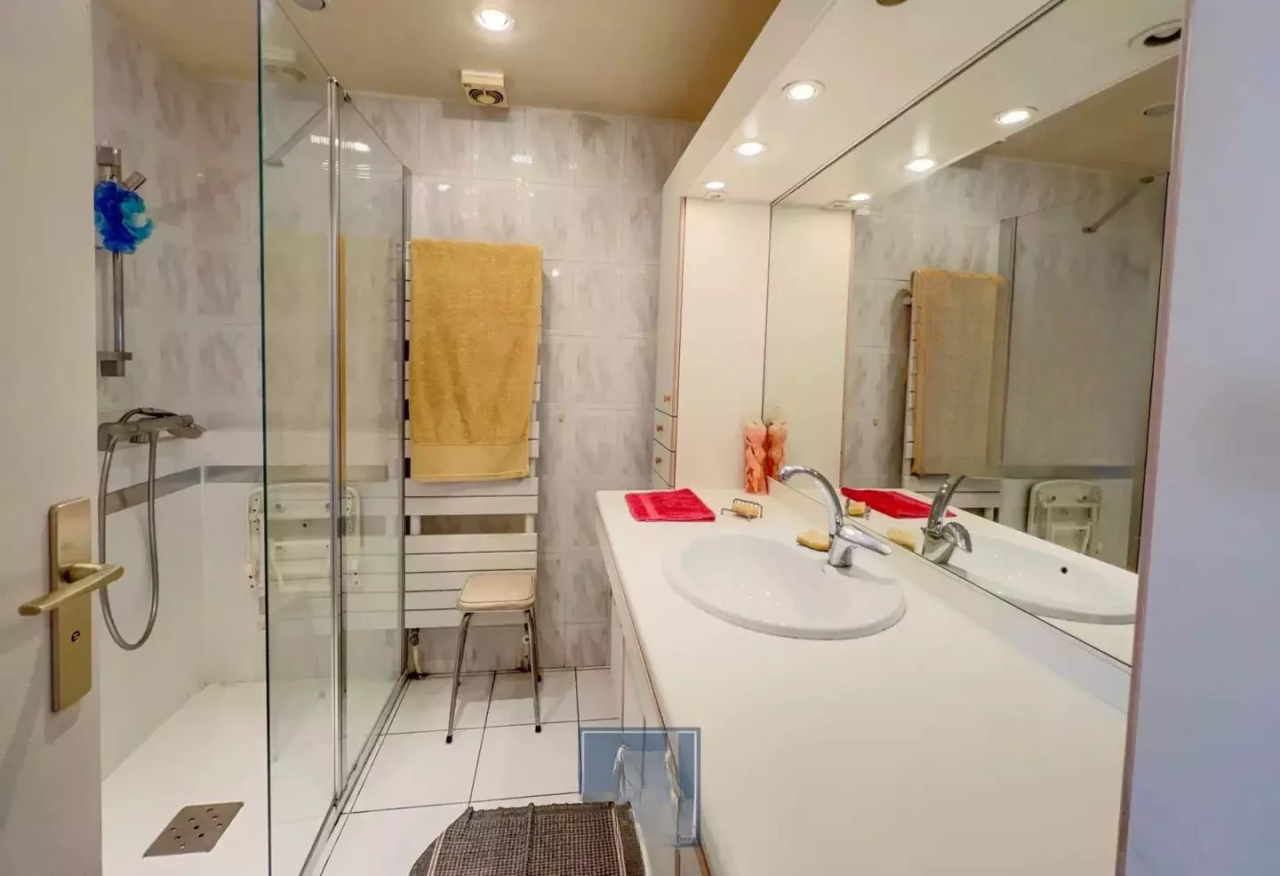 Квартира в Каннах, Франция, 87 м² - фото 17