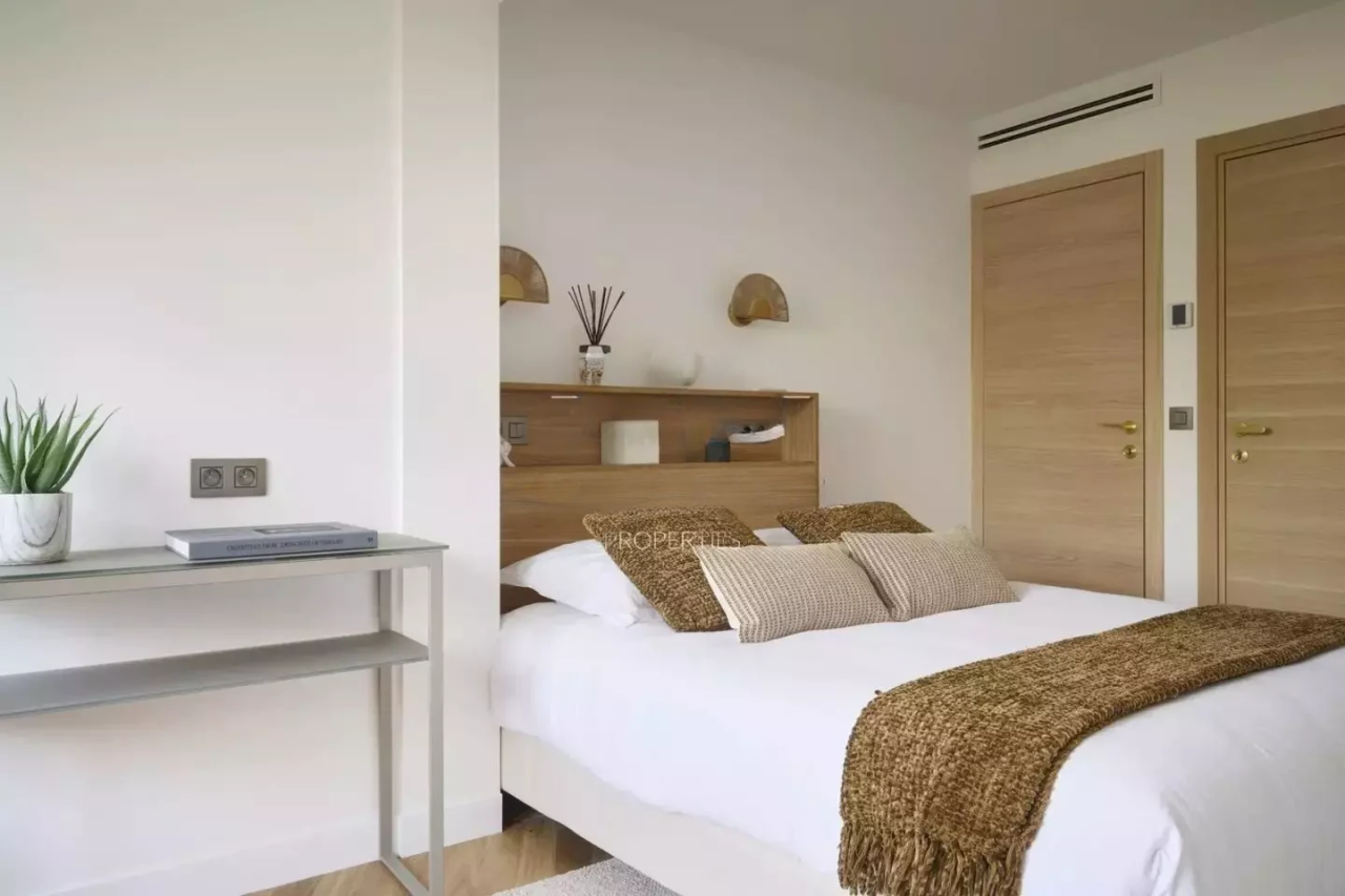 Квартира в Каннах, Франция, 100 м² - фото 18