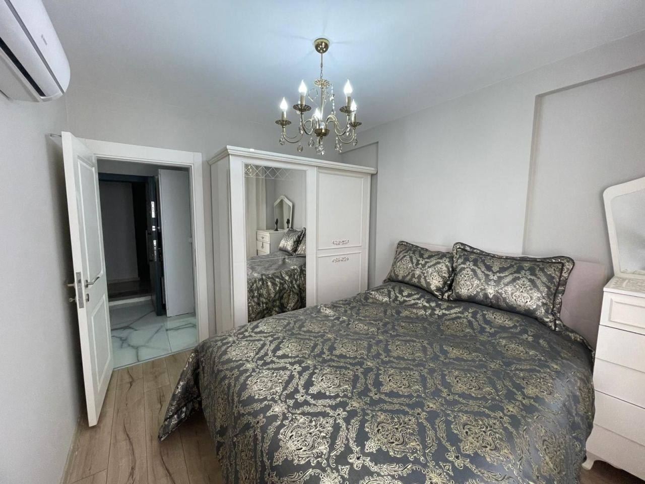 Квартира в Мерсине, Турция, 64 м² - фото 1