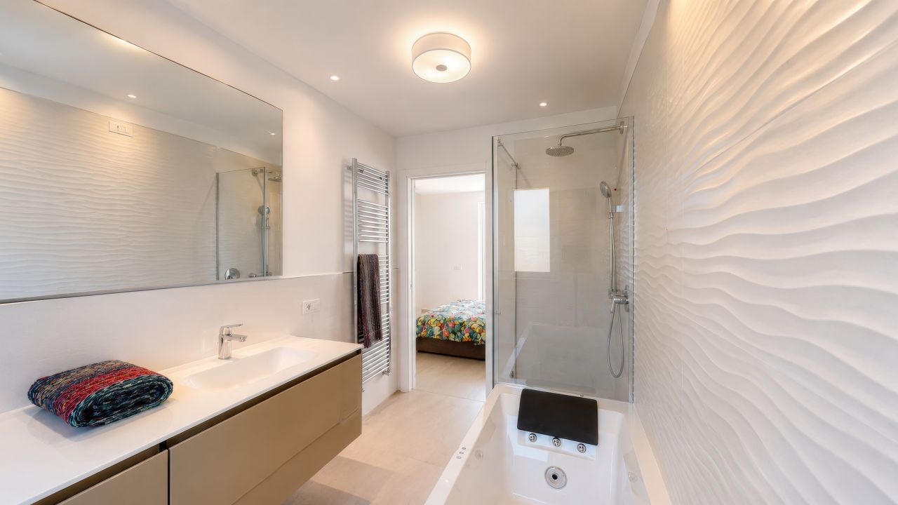 Вилла в Карлаццо, Италия, 258 м² - фото 10
