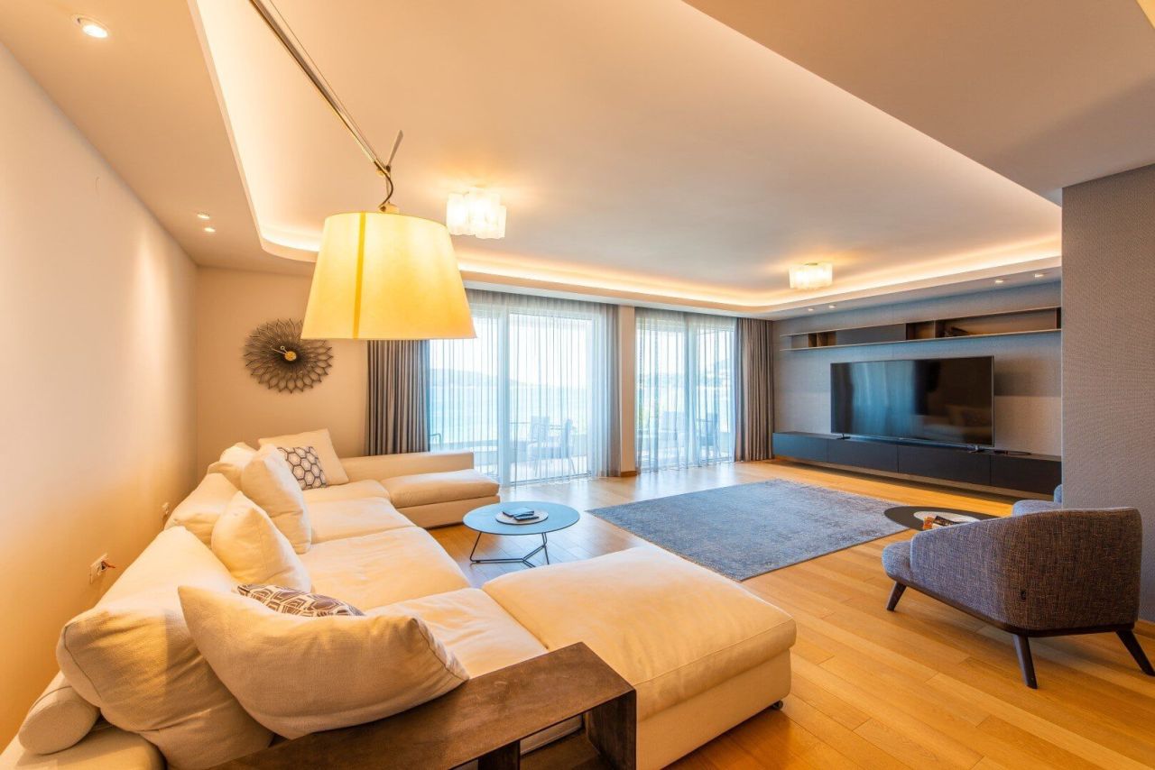 Апартаменты в Будве, Черногория, 171 м² - фото 1